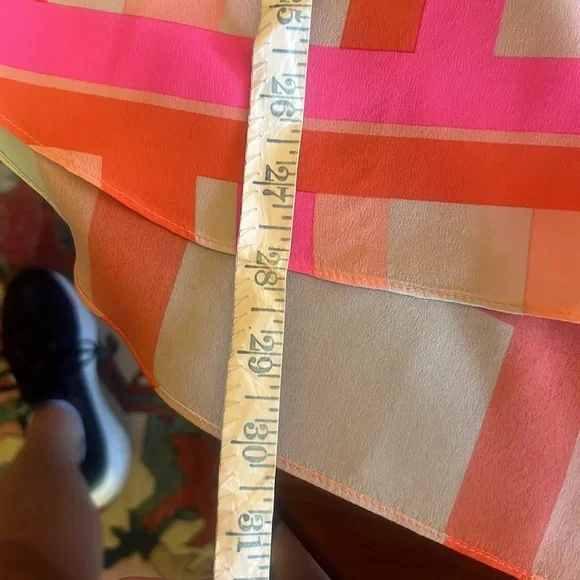 100 % silk blouse bright coral color excellent high low hem 3/4 length sleeve - Picture 9 of 10